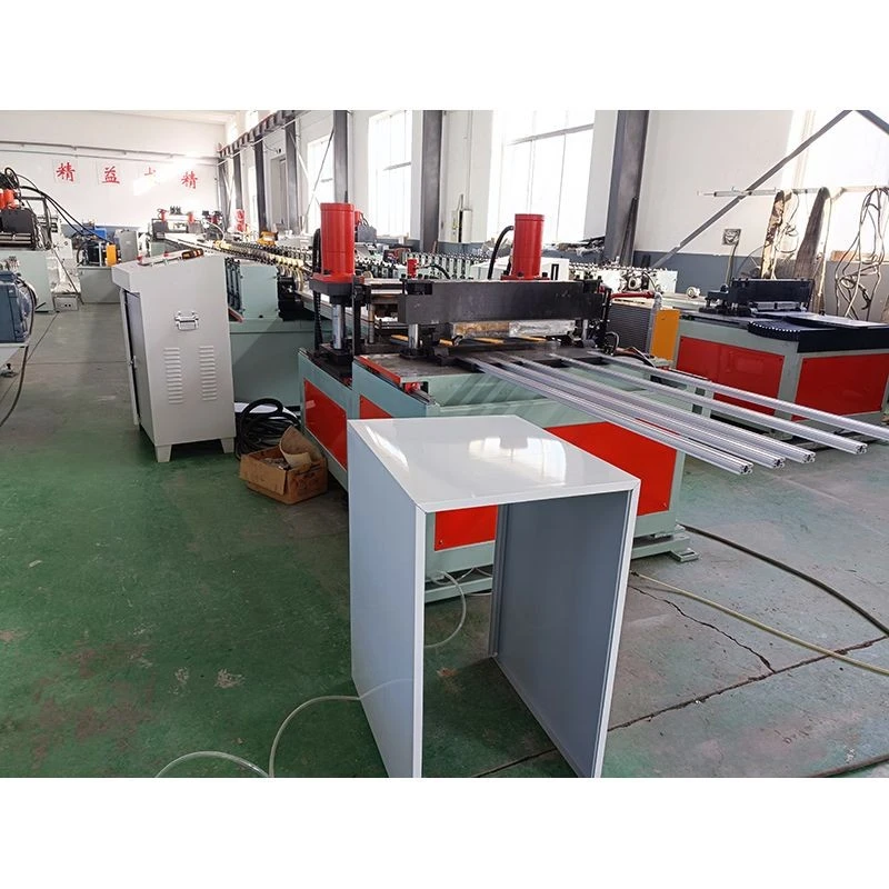 Refrigerator Cabinet Production Line suppliers